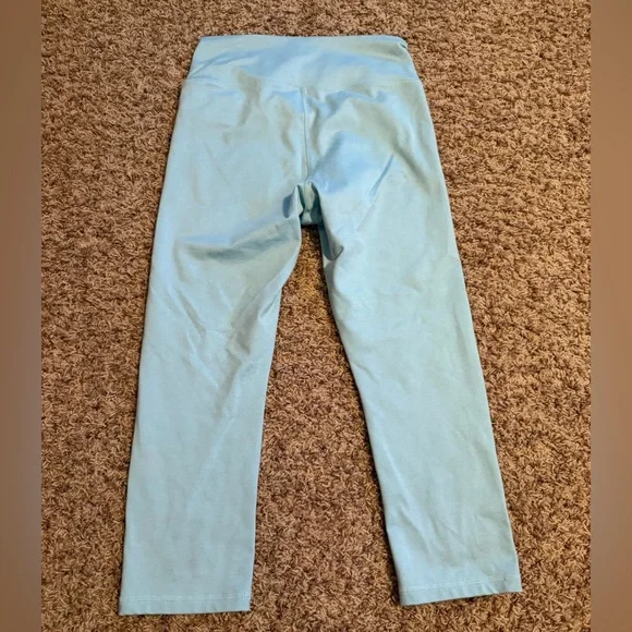 Old Navy Cloud Comfy Sky Blue Leggings Medium - Picture 3 of 4